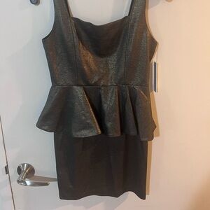 Alice & Olivia size 8 … NWT Chic and elegant